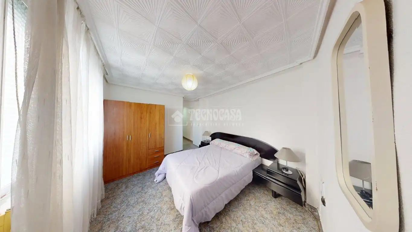Habitación de Piso en venta en Valencia con Balcón