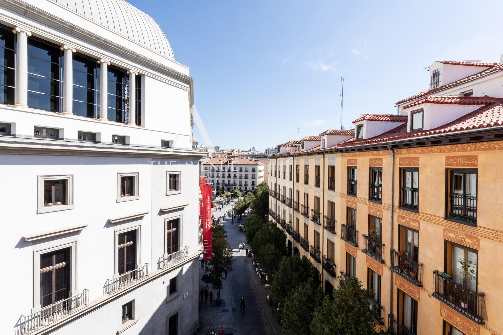 Exterior view of Flat for sale in  Madrid Capital  with Air Conditioner, Heating and Balcony