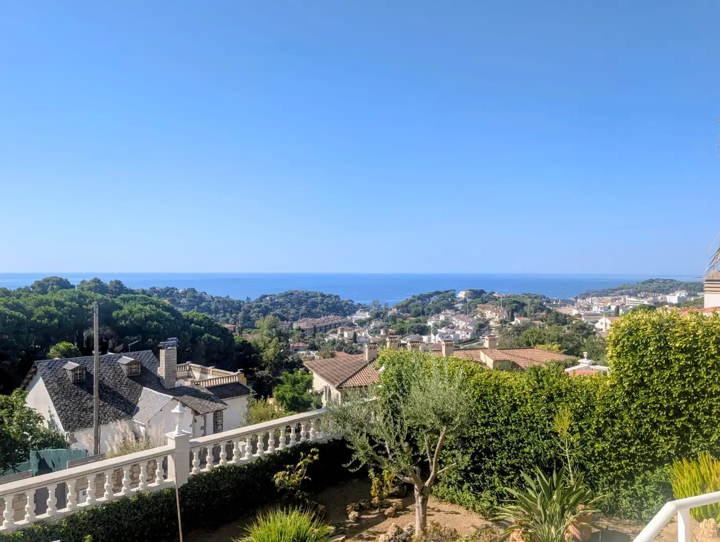 Casa con terrazza in vendita a Roca Grossa