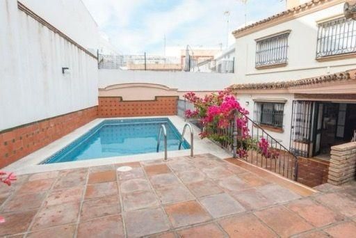 Swimming pool of House or chalet for sale in Algeciras  with Terrace and Swimming Pool
