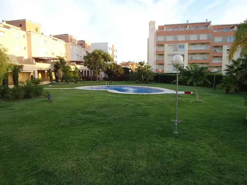 Piscina de Pis de lloguer en Vélez-Málaga amb Aire condicionat, Calefacció i Terrassa