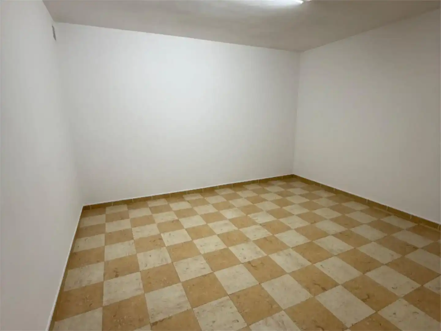 Commercial properties for rent in Ermua, Bizkaia
