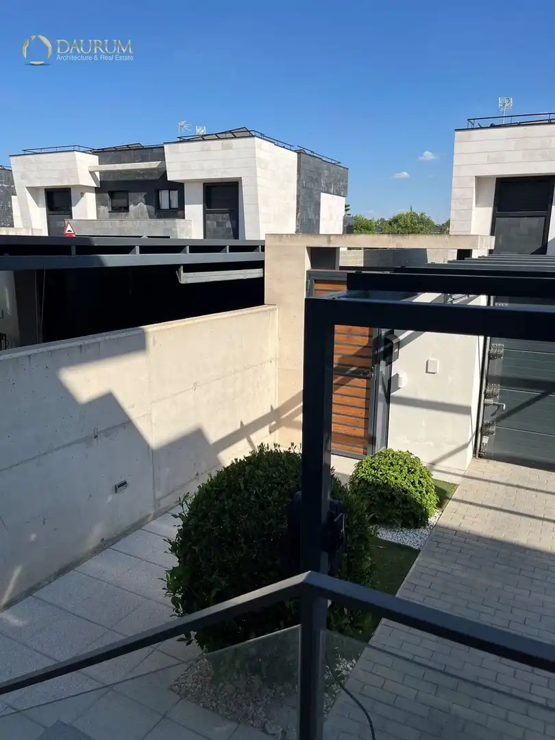 Adosado con piscina en venta en Marques de La Victoria, imagen 28