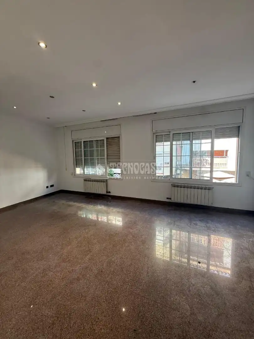 Sala de estar de Casa adosada en venta en Sant Joan Despí