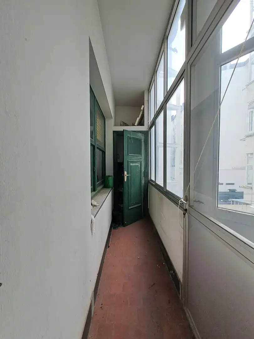 Piso en venta en A Coruña Capital  con Terraza y Balcón