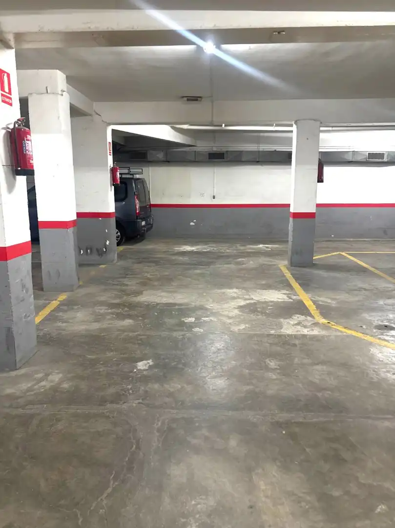 Garaje en venta en Carrer El·lipse, La Florida
