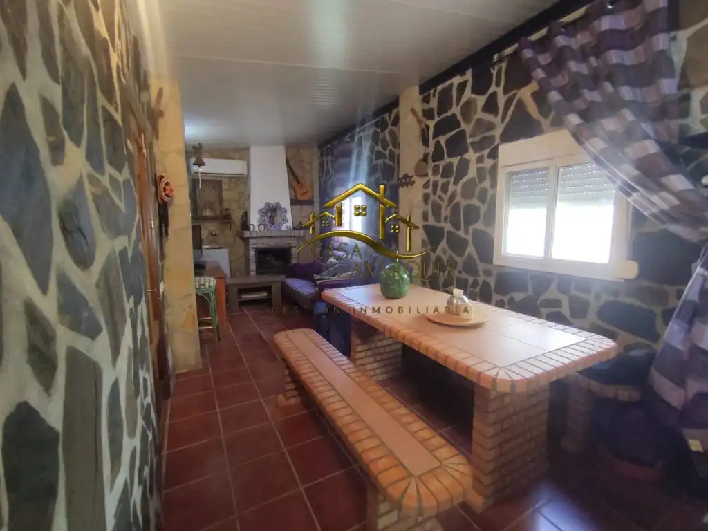 Casa rústica en venda a Calle Gloria