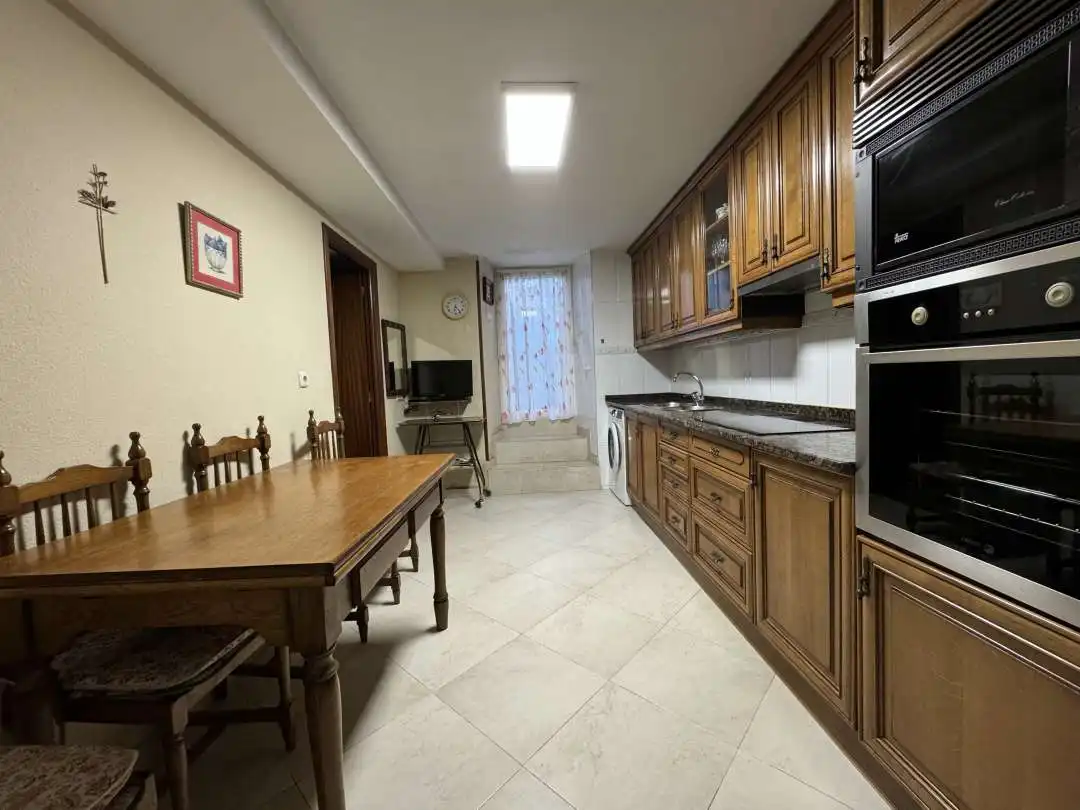 Cocina de Piso en venta en Bergara con Calefacción, Jardín privado y Amueblado