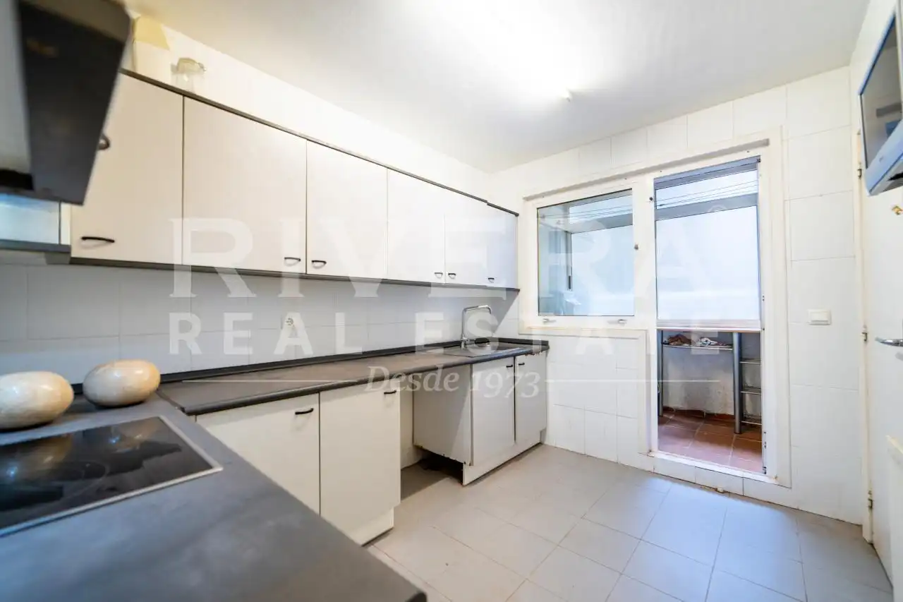 Küche von Wohnung zum Verkauf in Vigo  mit Heizung