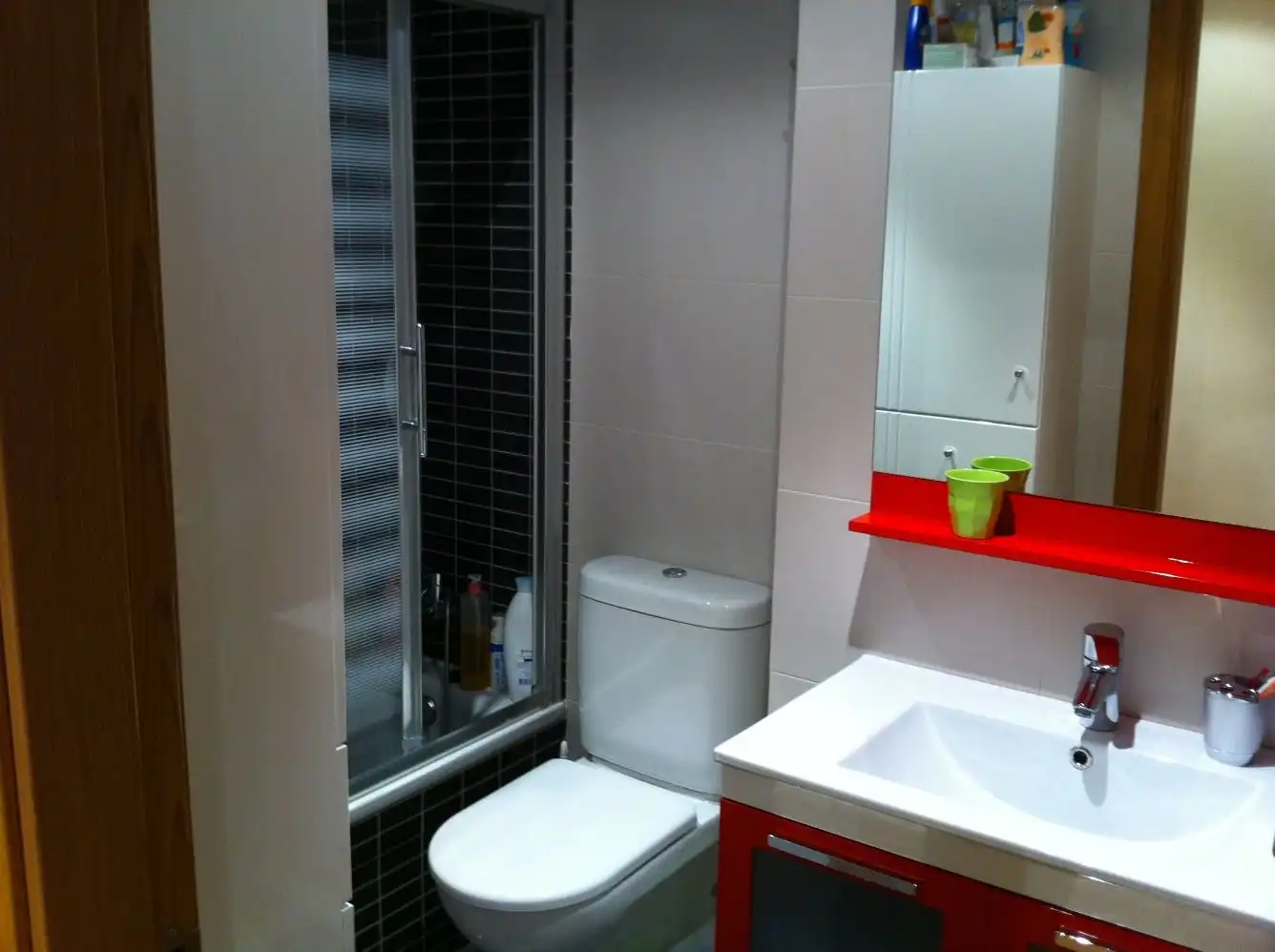 Bathroom of Flat for sale in Madrid  with Air Conditioner, Heating and Private garden