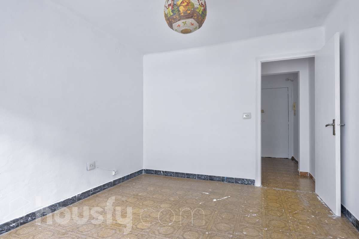 Sala de estar de Piso en venta en  Barcelona Capital con Parquet, Trastero y Balcón