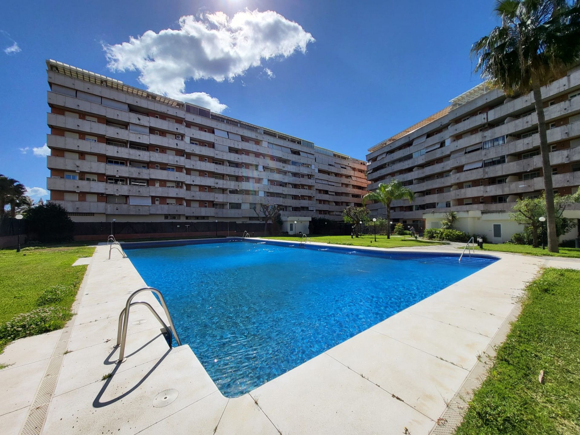 Swimming pool of Apartment for sale in Estepona  with Terrace, Swimming Pool and Furnished