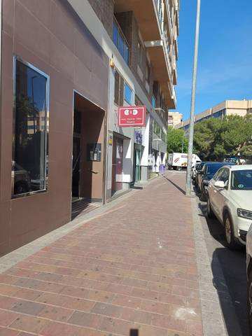 Local comercial en Alquiler en Calle DOCTOR TAPIA SANZ en La Fama