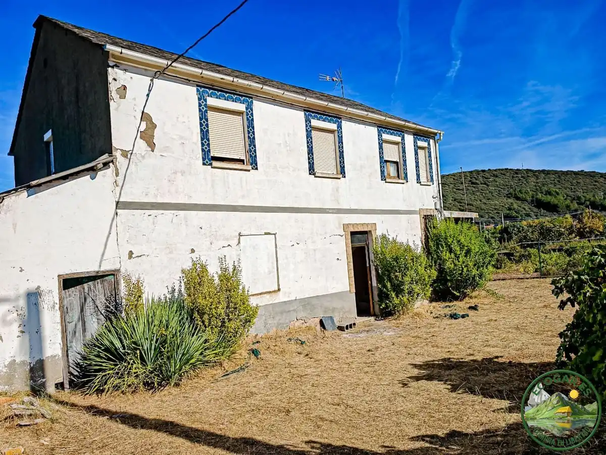 Vista exterior de Casa o chalet en venta en Carucedo con Calefacción y Terraza