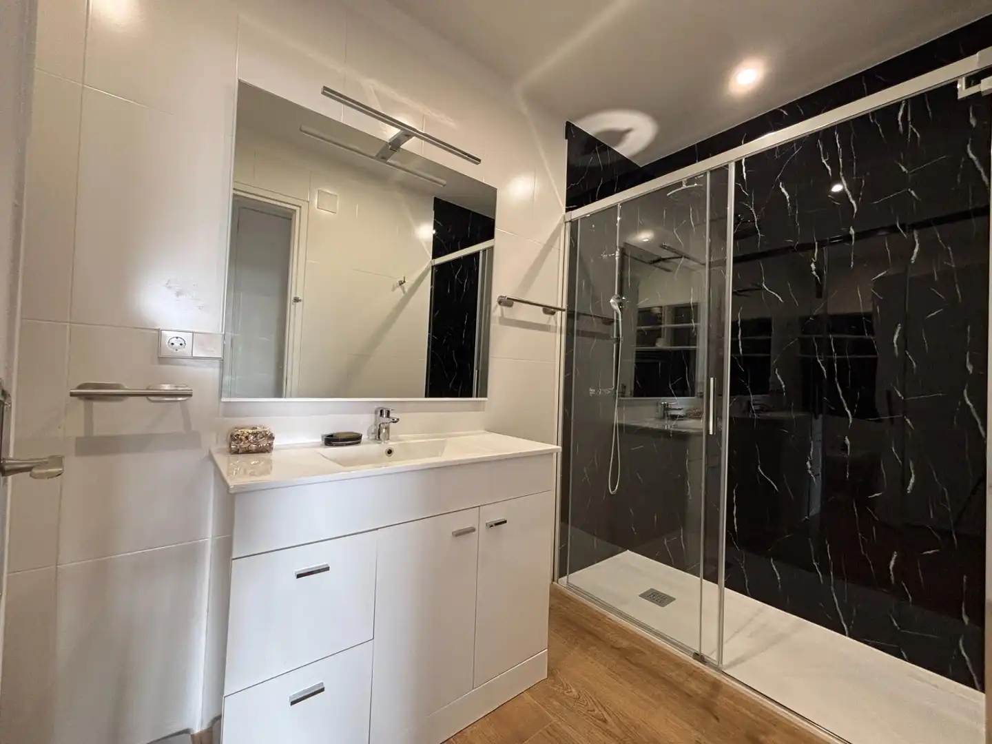 Baño de Piso en venta en Madrid con Aire acondicionado y Calefacción