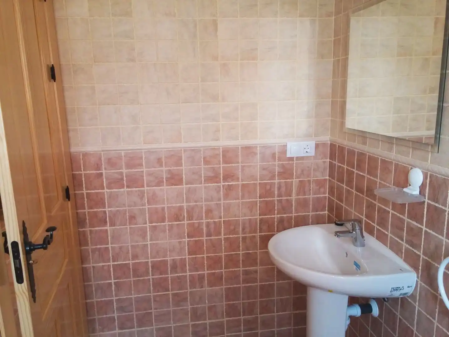 Badezimmer von Gebäude zum Verkauf in Oña