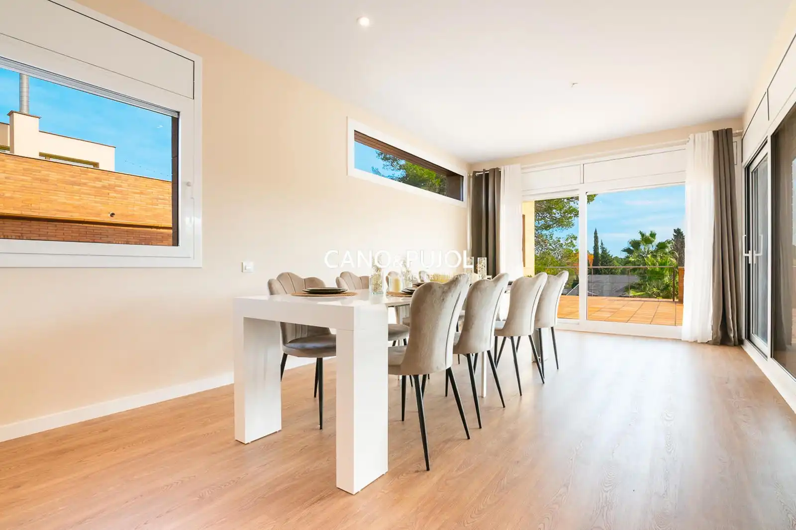 Dining room of Houses for sale in Sant Cugat del Vallès  with Air Conditioner, Terrace and Swimming Pool