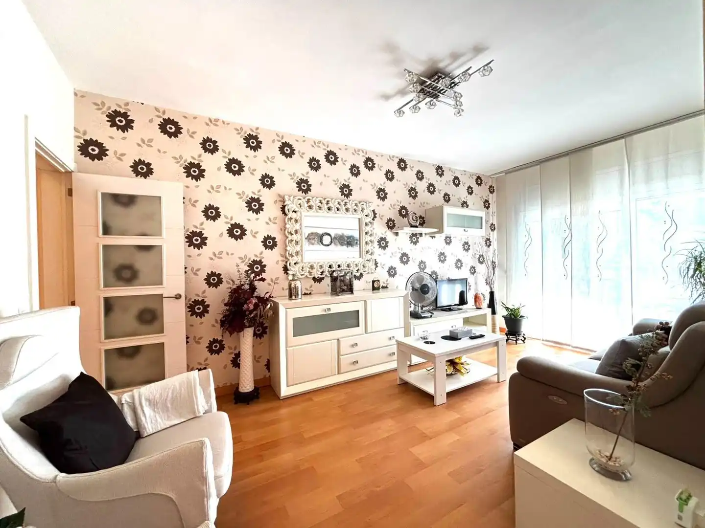 Sala de estar de Piso en venta en Sabadell con Calefacción, Parquet y Terraza