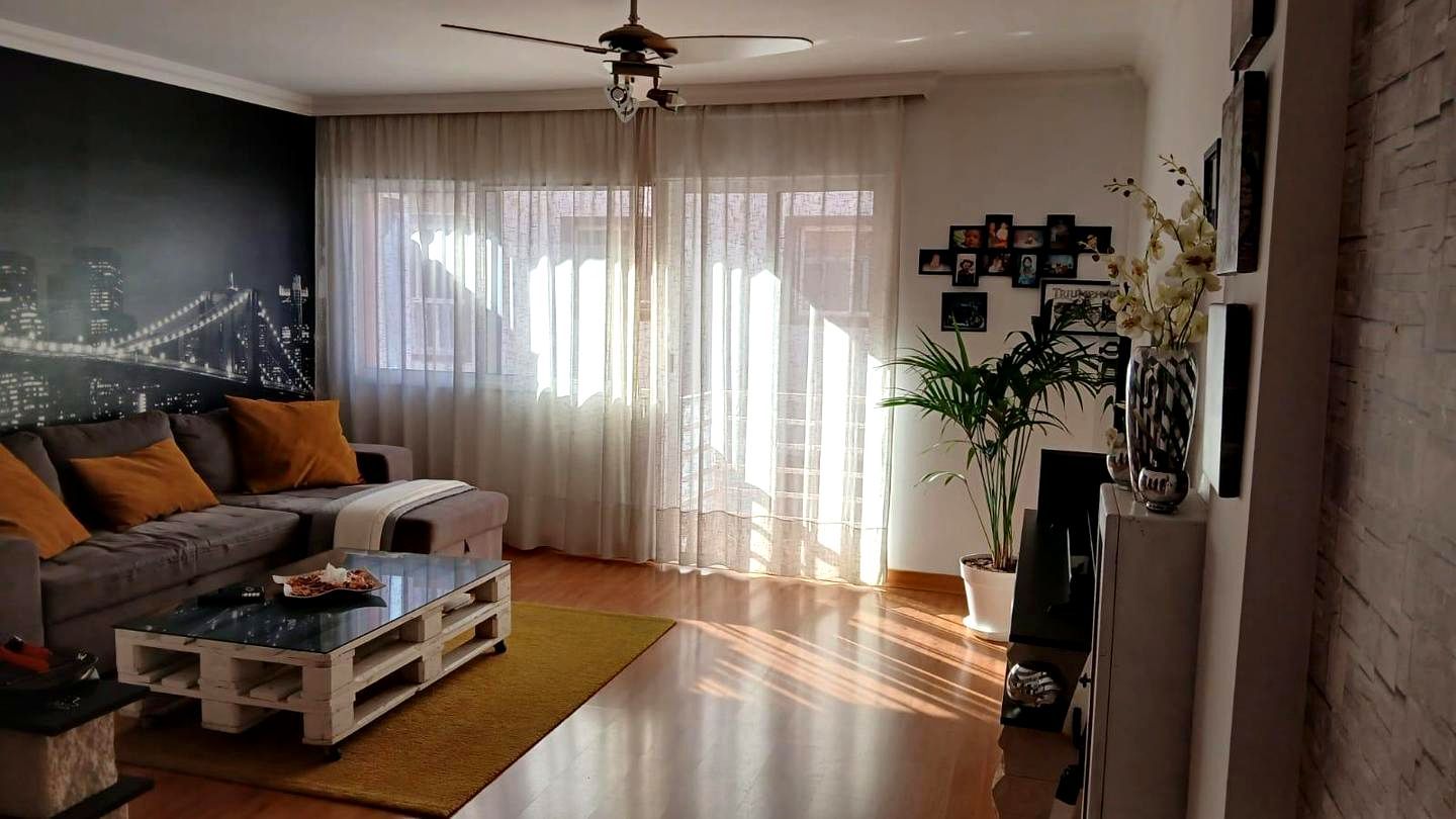 Sala d'estar de Pis en venda en Los Realejos amb Traster i Moblat