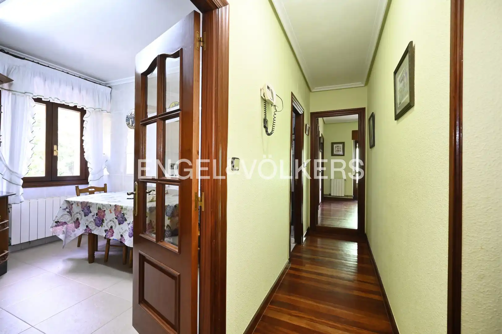 Casa o chalet en venta en Corvera de Toranzo con Calefacción, Terraza y Balcón