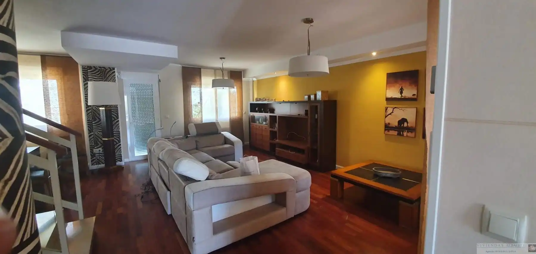 Living room of Houses for sale in Albacete  with Air Conditioner, Heating and Parquet flooring