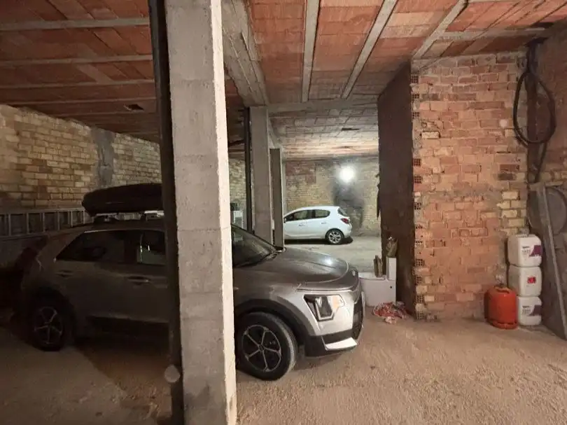 Parking de Local en venta en Algarinejo