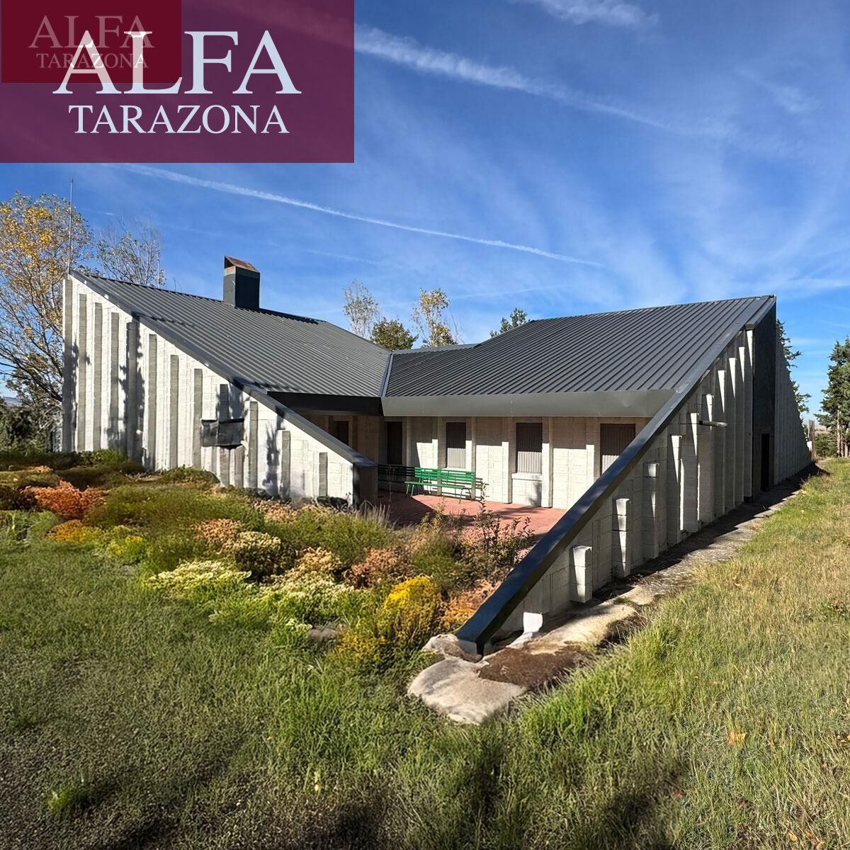 Vista exterior de Casa o xalet en venda en Tarazona amb Jardí privat i Terrassa