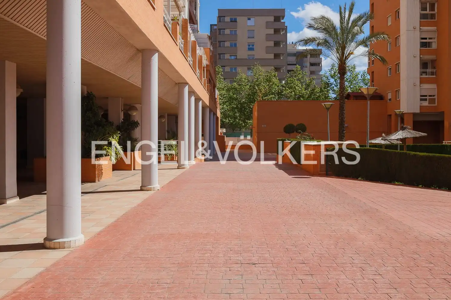 Vista exterior de Piso en venta en Valencia con Aire acondicionado, Calefacción y Parquet