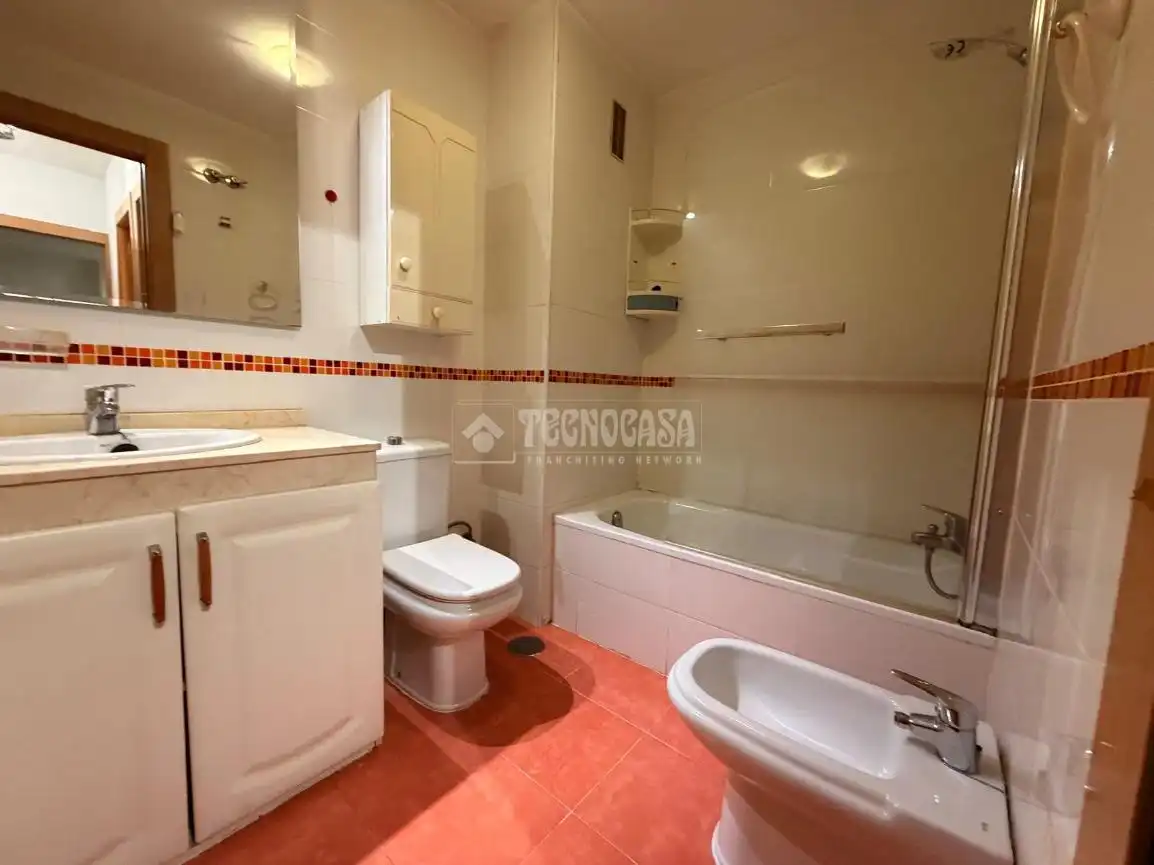 Baño de Piso en venta en Majadahonda con Aire acondicionado, Calefacción y Terraza