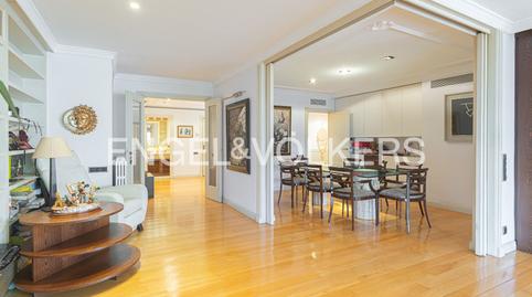 Foto 2 de Apartament en venda a Les Tres Torres,  Barcelona Capital