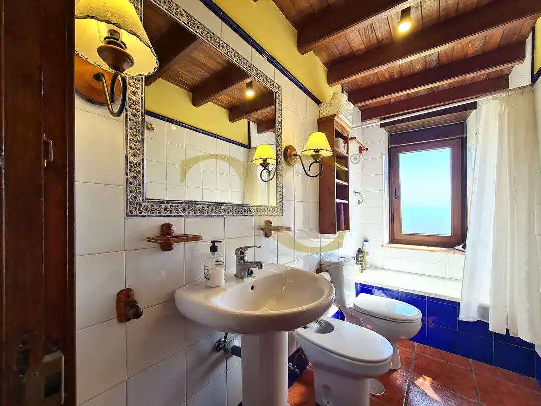 Baño de Casa o chalet en venta en Villaviciosa con Calefacción, Jardín privado y Amueblado