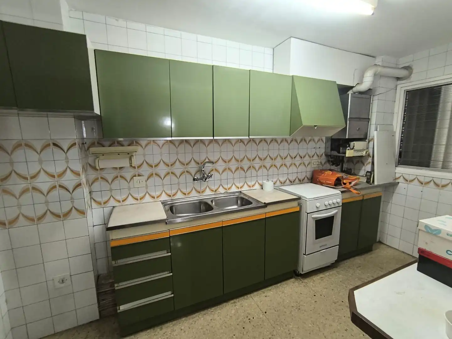 Cuina de Pis en venda en Manresa amb Calefacció i Balcó