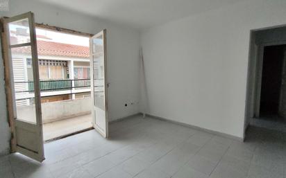 Pis en venda a CL FREDERIC MISTRAL 
 Es: Pl: Pt:
 FIGUERES (GIR, Poble Nou - Olivar Gran
