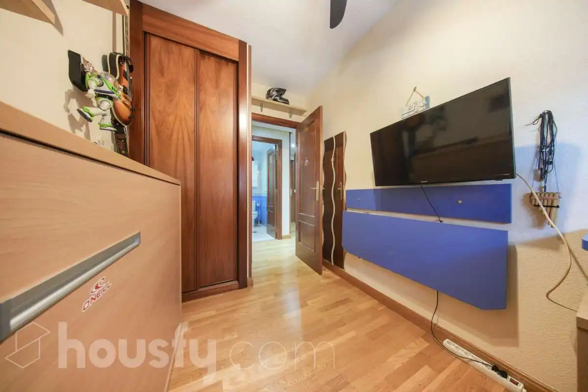 Flat with balcony for sale in Calle de Albalá ., imagen 18