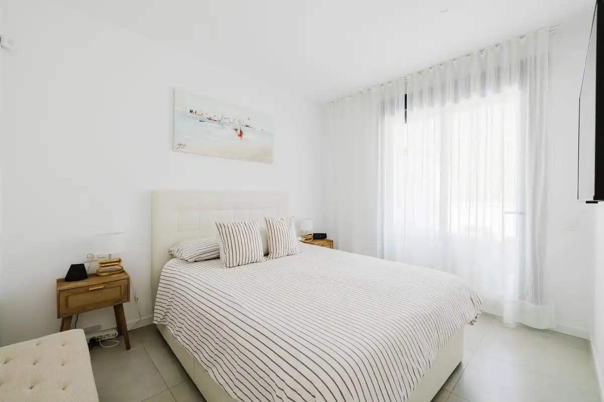 Dormitori de Planta baixa en venda en Fuengirola amb Aire condicionat, Calefacció i Jardí privat