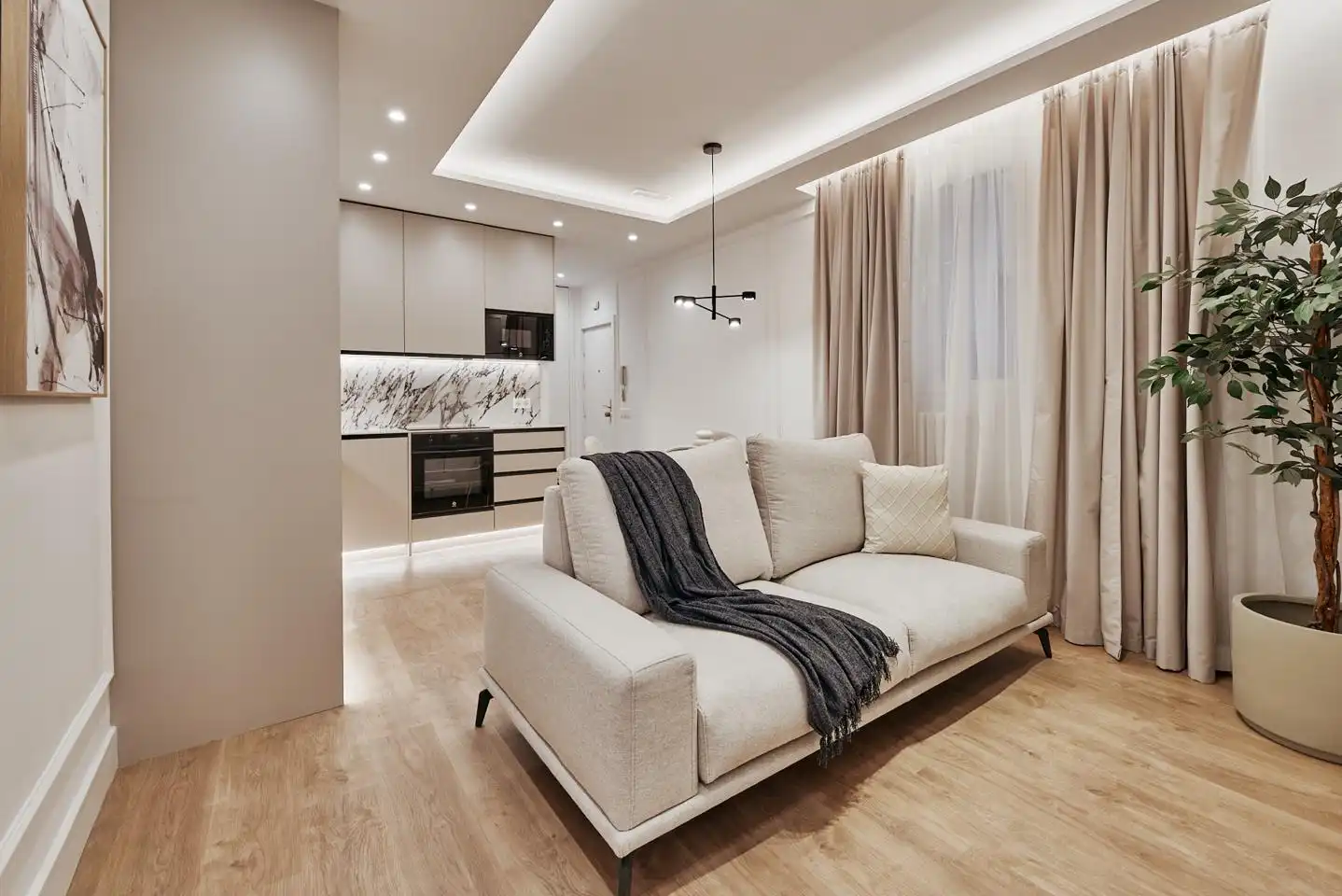 Ground floor with lift for sale in Calle de Colón
