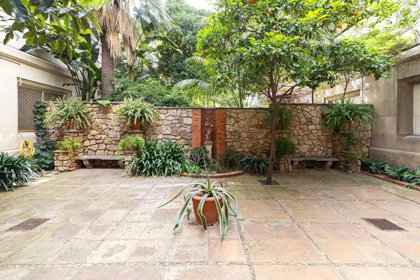 Jardín de Ático en venta en Barcelona con Aire acondicionado, Calefacción y Parquet