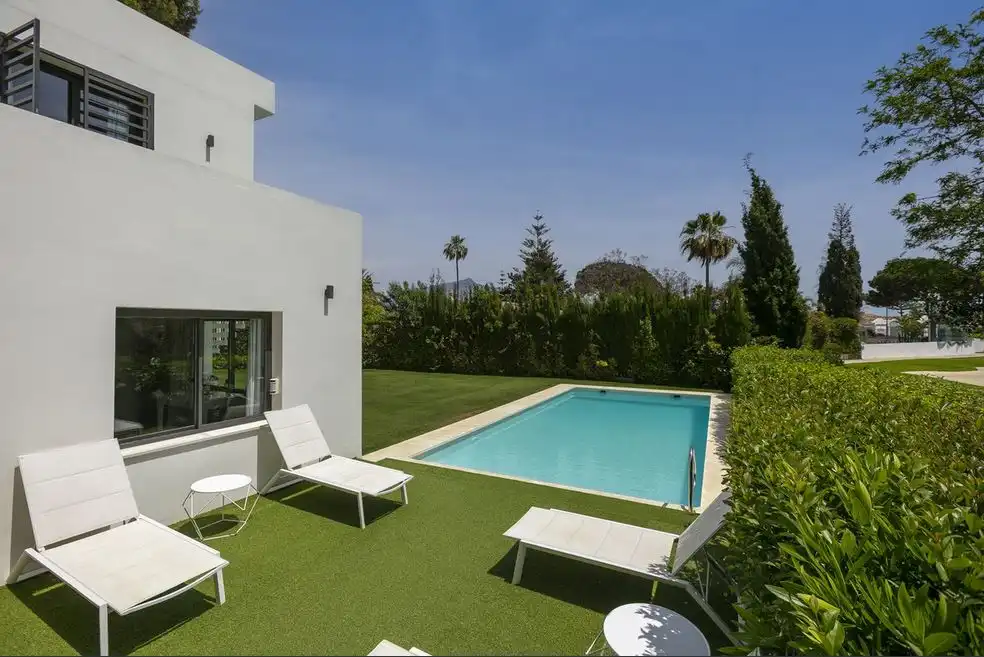 Chalet con jardín en venta en San Pedro de Alcántara, imagen 33