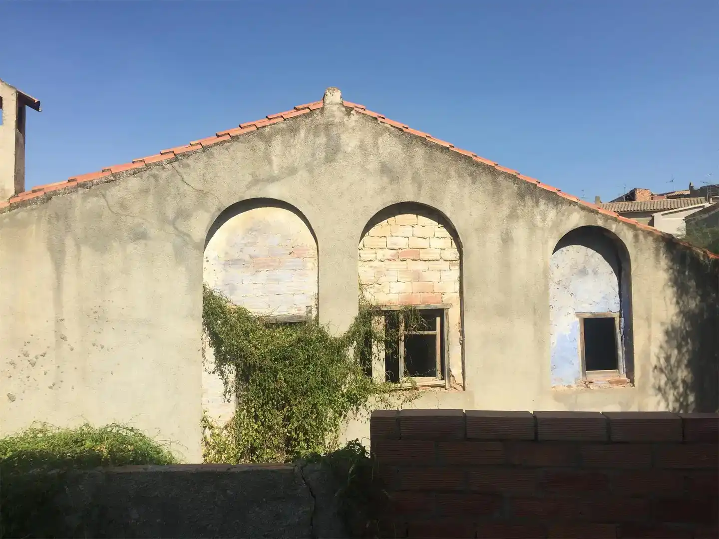 Vista exterior de Finca rústica en venda en Riba-roja d'Ebre