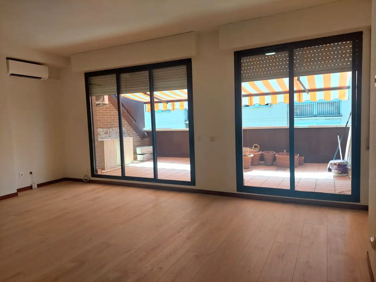 Balcony of Attic for rent in Madrid  with Air Conditioner, Heating and Terrace