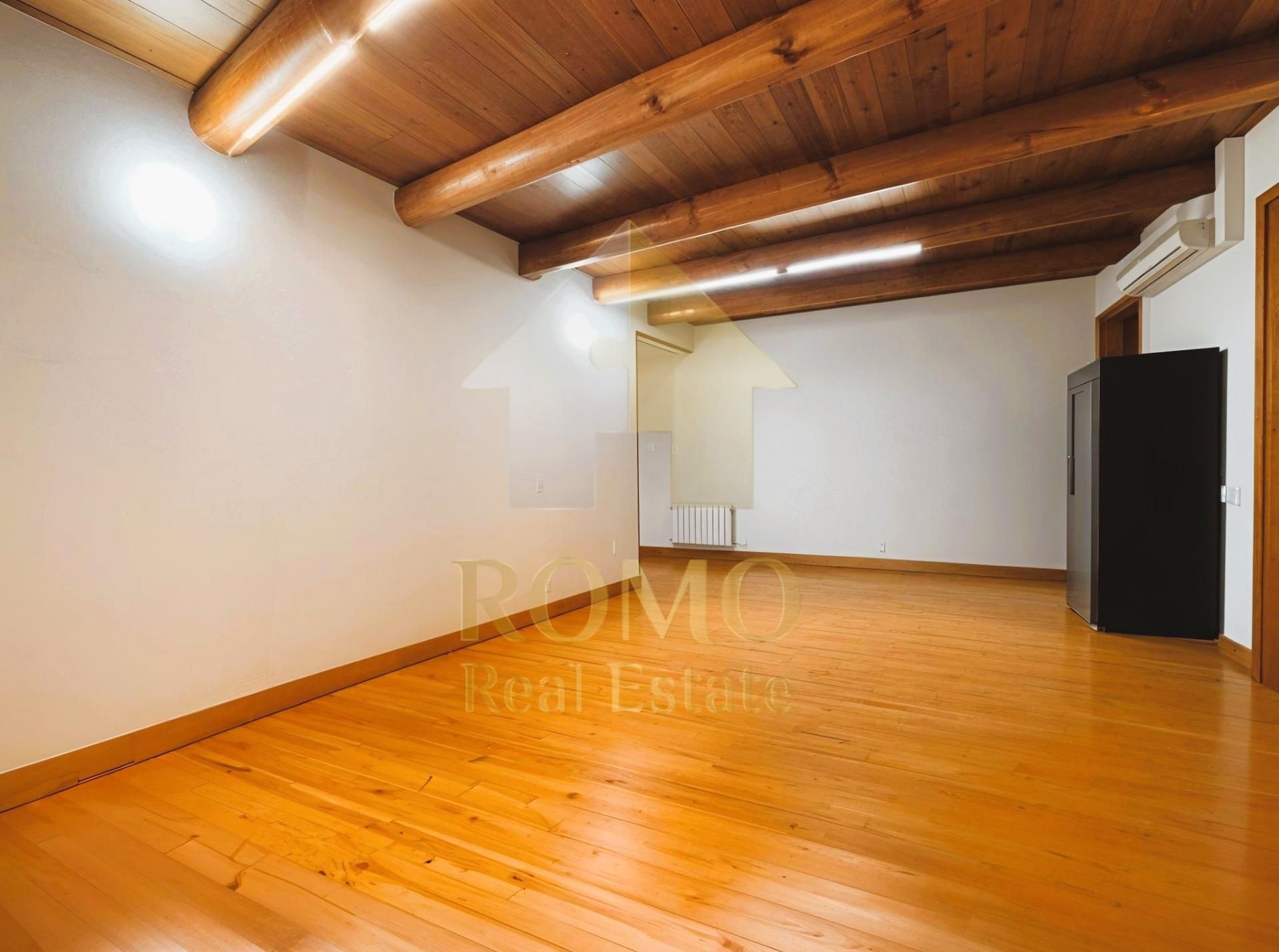 Planta baixa en venda en Sabadell amb Parquet