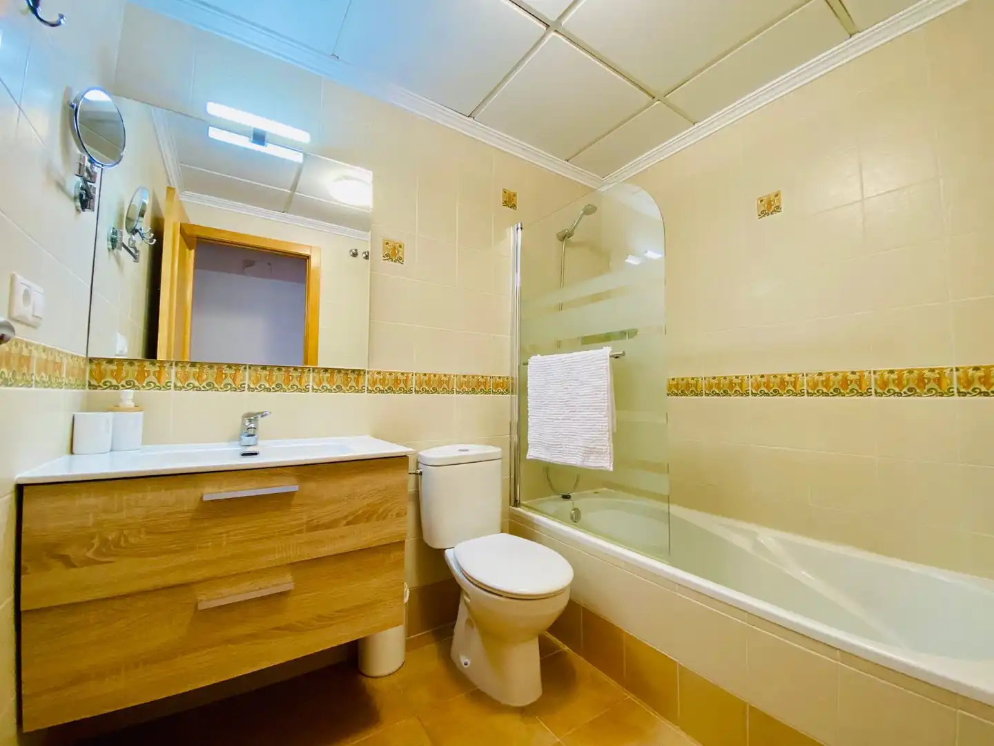 Badezimmer von Dachboden zur Miete in El Campello mit Klimaanlage, Heizung und Terrasse
