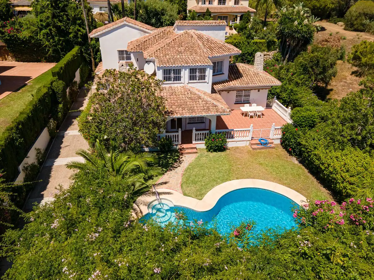Vista exterior de Casa o chalet en venta en Mijas con Aire acondicionado, Calefacción y Jardín privado