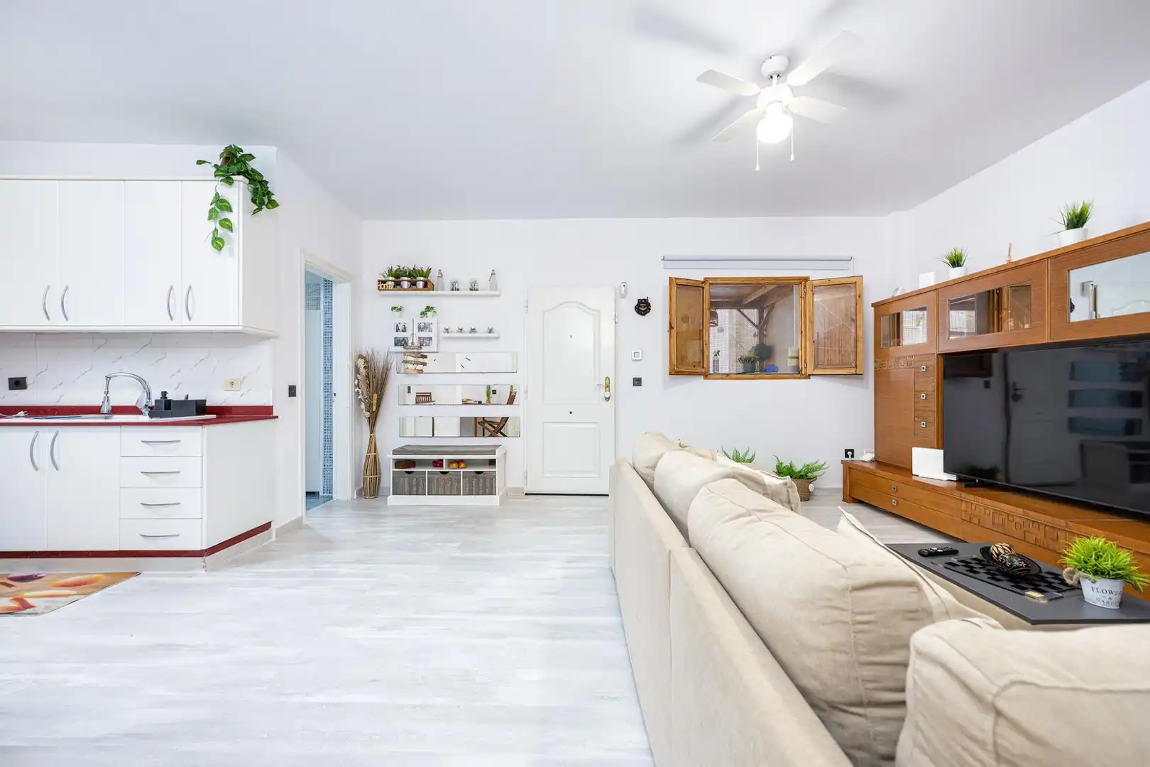 Sala de estar de Finca rústica en venta en Arucas con Jardín privado, Terraza y Amueblado