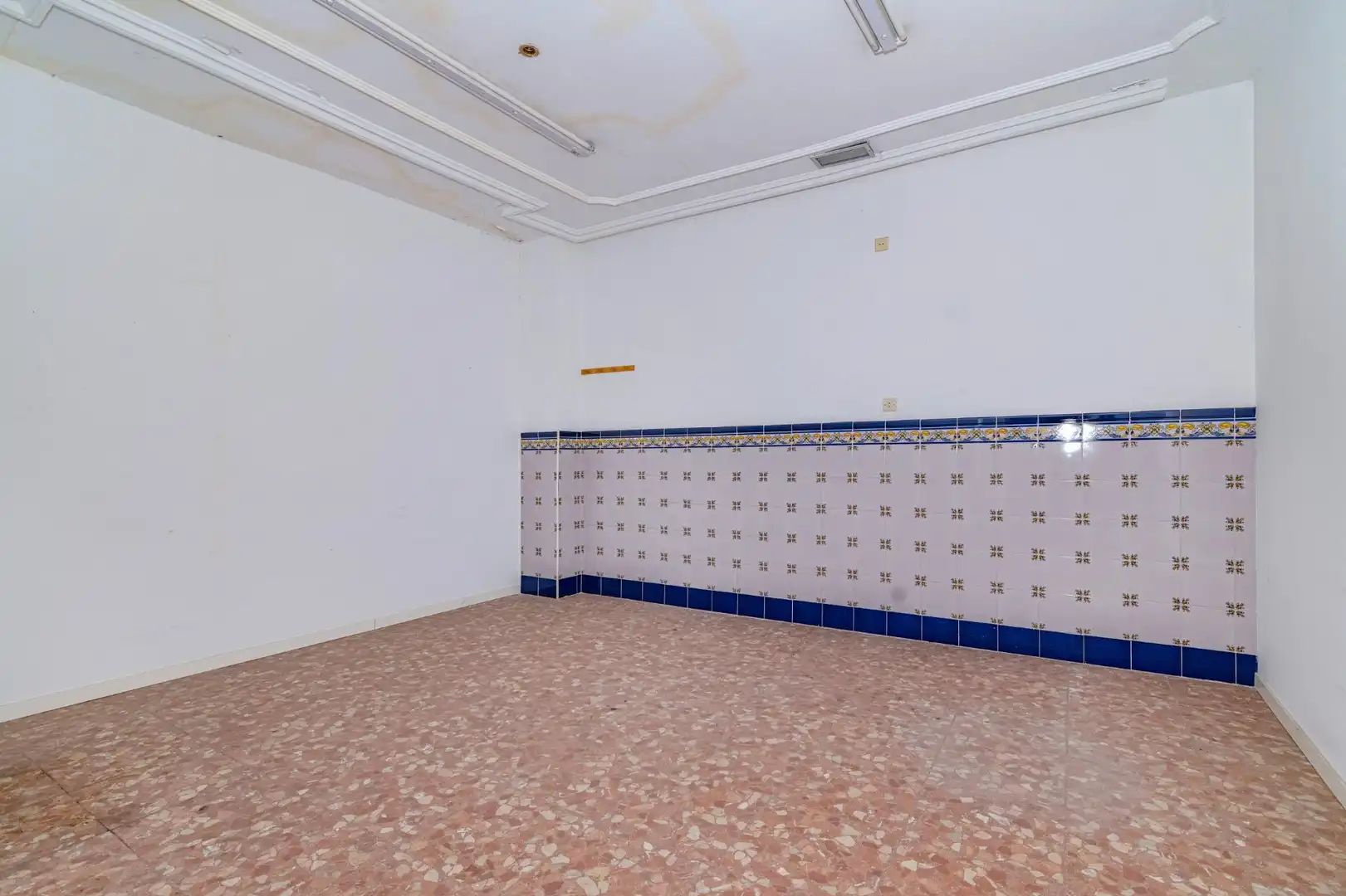 Haus oder Chalet zum Verkauf in Granada mit Terrasse und Balkon