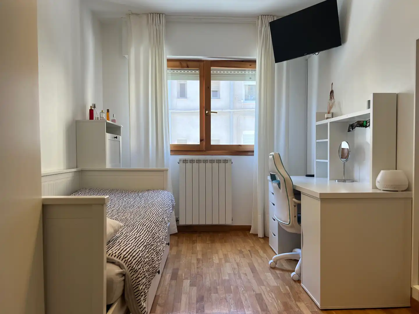 Dormitori de Pis en venda en Sabiñánigo amb Calefacció, Parquet i Terrassa