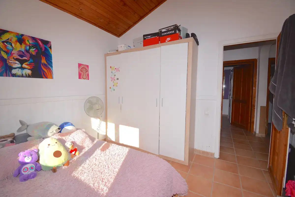 Schlafzimmer von Haus oder Chalet zum Verkauf in Dénia mit Klimaanlage und Privatgarten