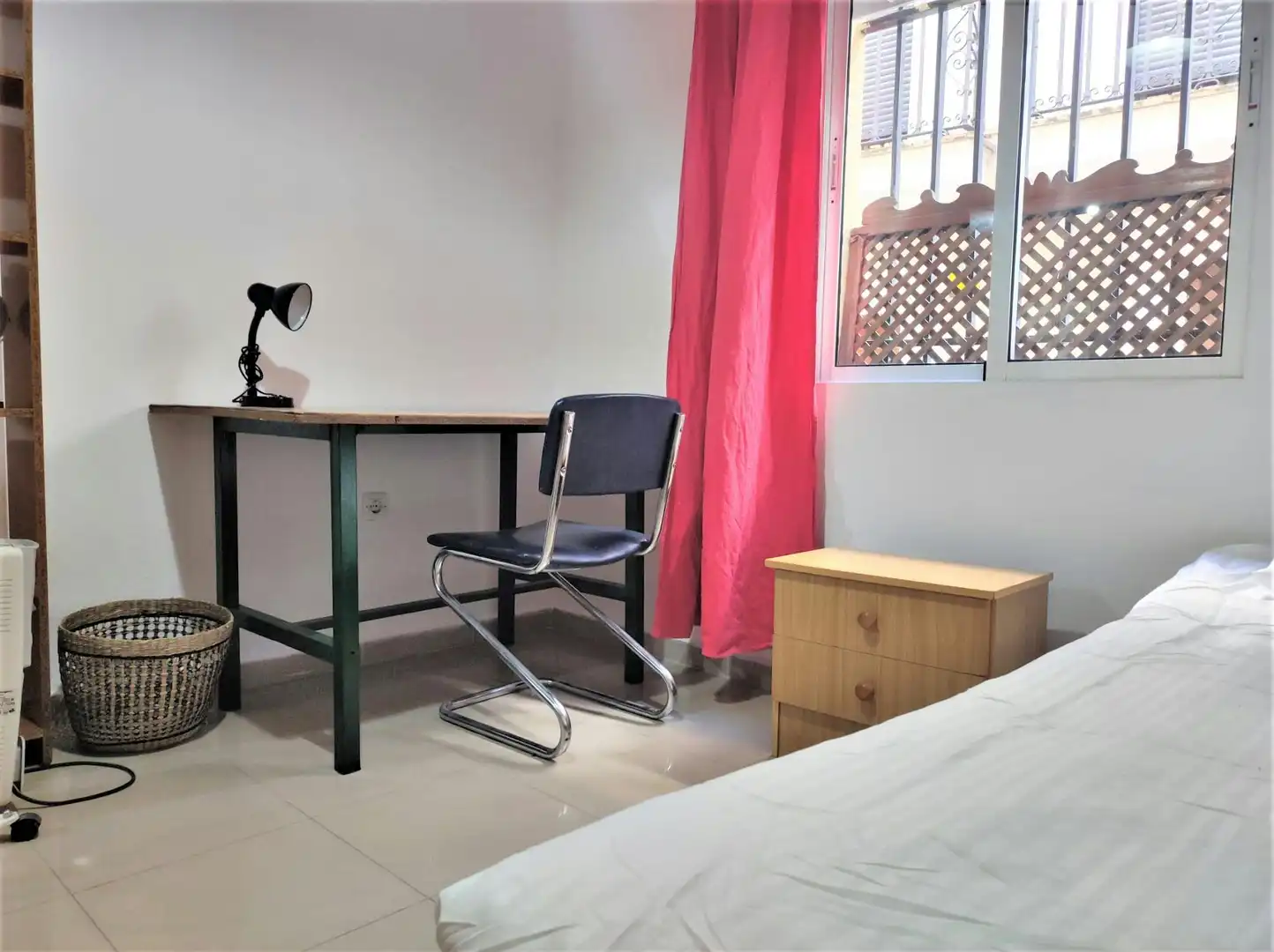 Bedroom of Flat for share in Sevilla  with Furnished and Washing machine