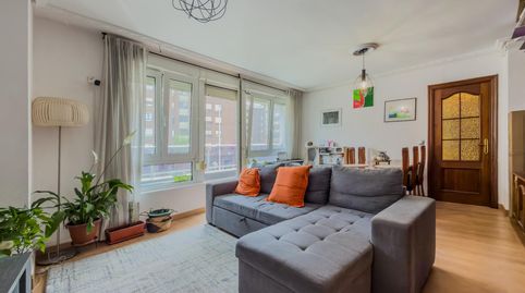 Foto 2 de Piso en venta en Alisal - San Román, Santander