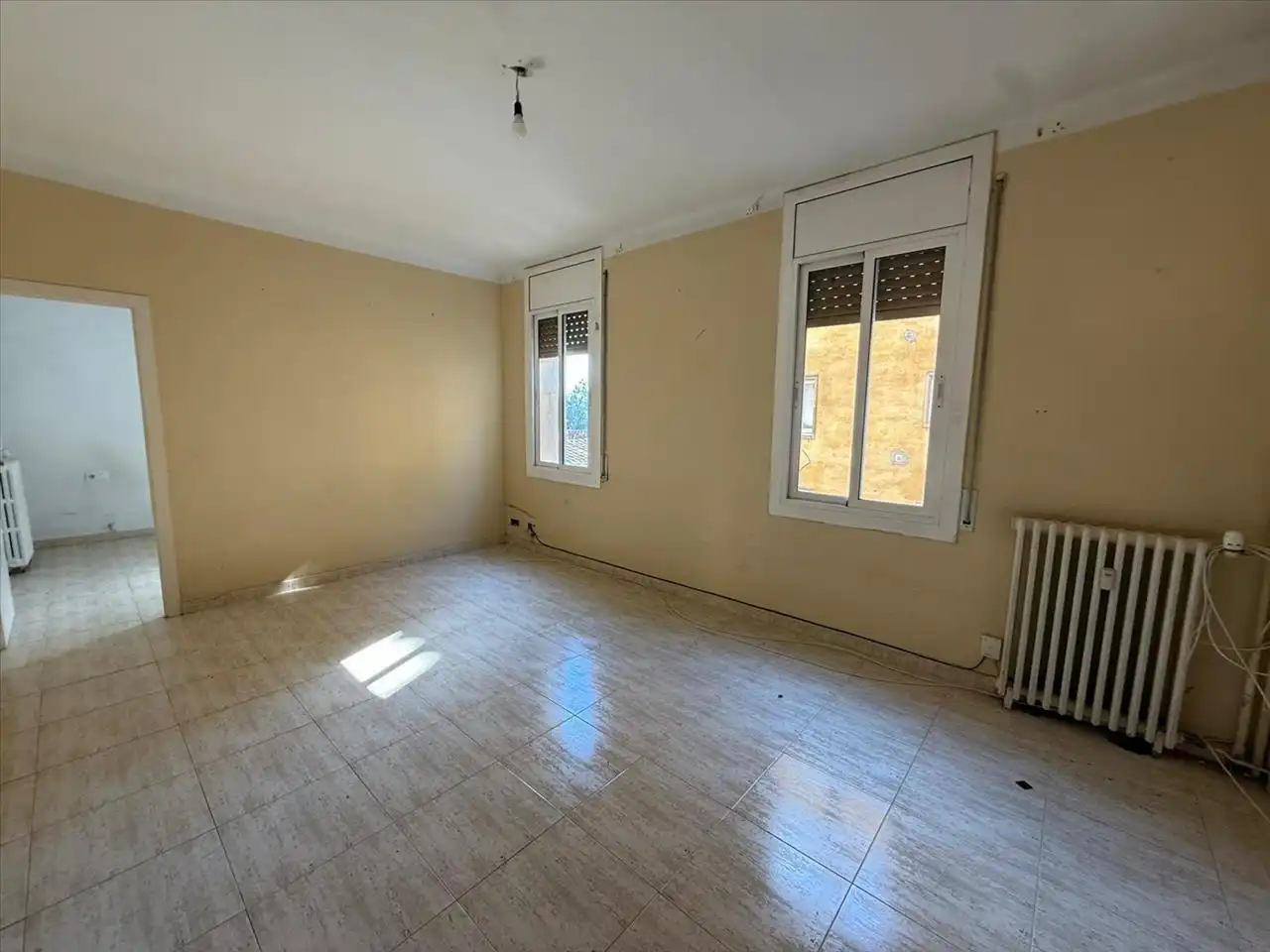 Habitación de Piso en venta en Figueres con Calefacción